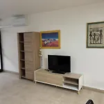 Appartement Bliss Terrace , 250 M From The Waves