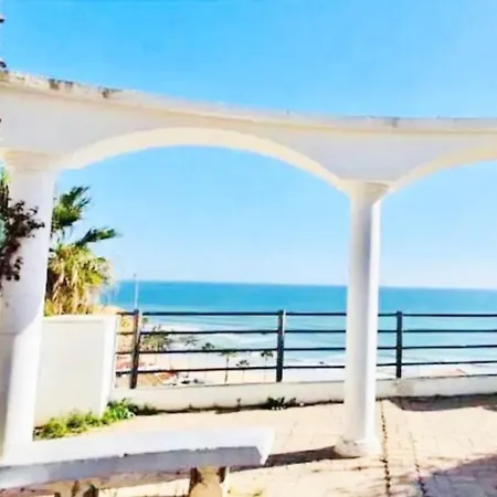 Bliss Terrace , 250 M From The Waves Appartement *