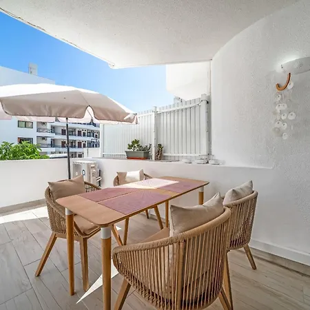 Appartement Bliss Terrace , 250 M From The Waves