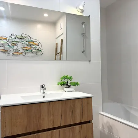 Bliss Terrace , 250 M From The Waves Lägenhet *