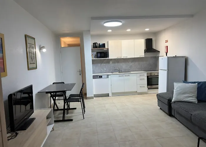 Bliss Terrace , 250 M From The Waves